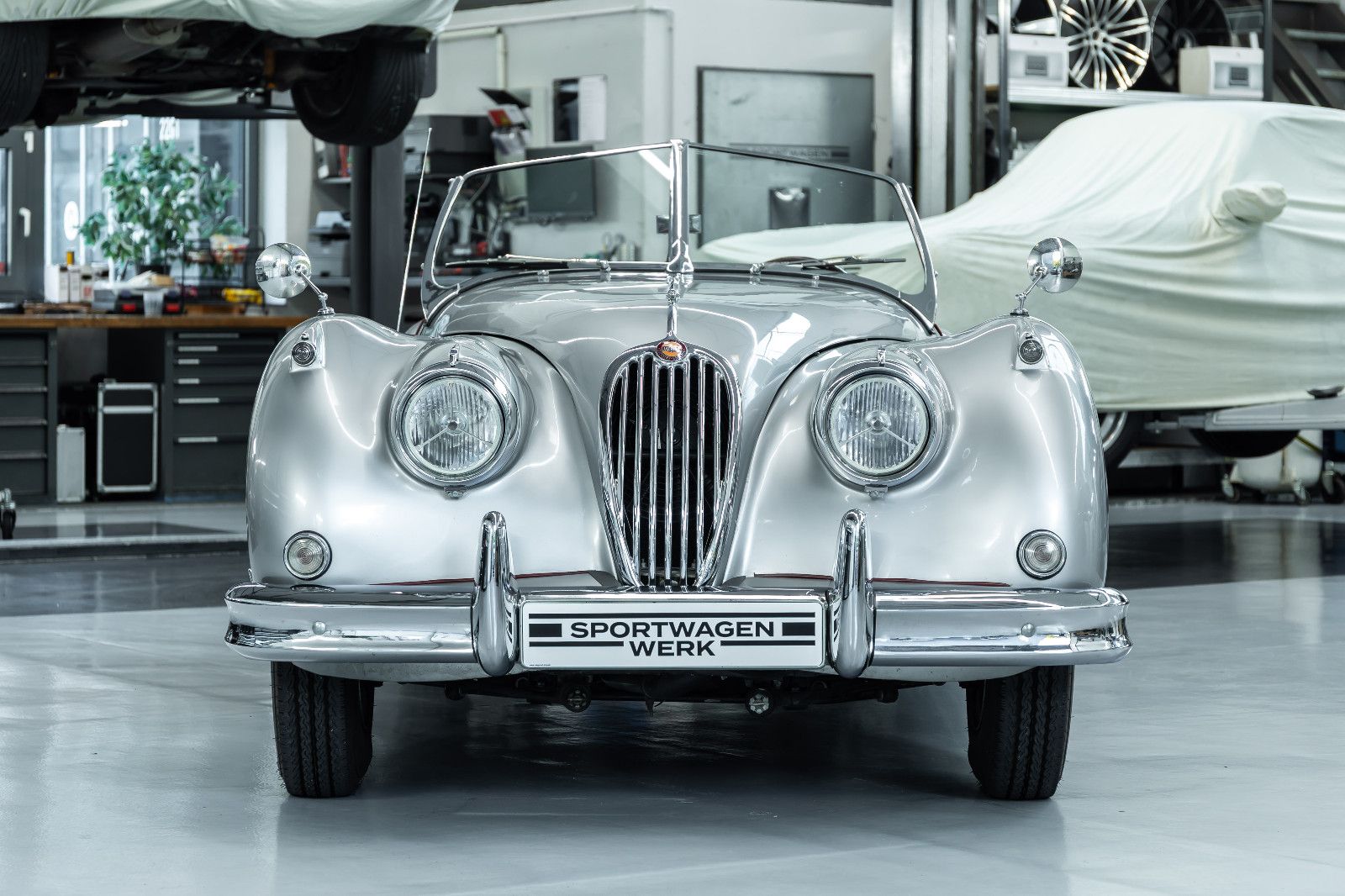 Fahrzeugabbildung Jaguar XK 140 SE-C OTS I Top Zustand I Classic Data 2