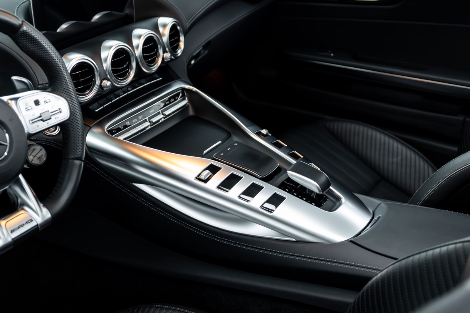 Fahrzeugabbildung Mercedes-Benz AMG GT Roadster I Burmester I Vollausstattung