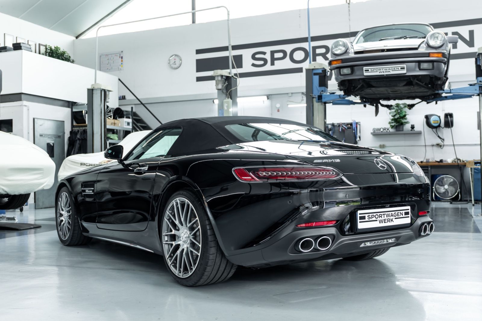 Fahrzeugabbildung Mercedes-Benz AMG GT Roadster I Burmester I Vollausstattung