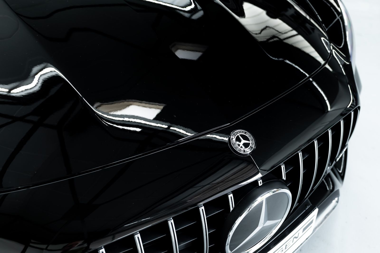 Fahrzeugabbildung Mercedes-Benz AMG GT Roadster I Burmester I Vollausstattung