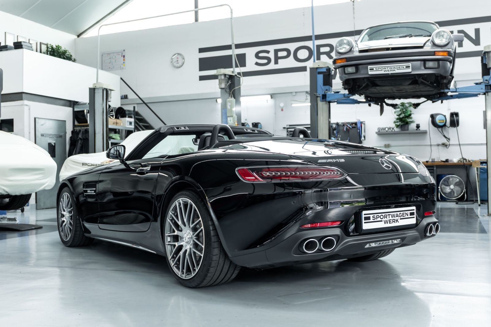 Fahrzeugabbildung Mercedes-Benz AMG GT Roadster I Burmester I Vollausstattung