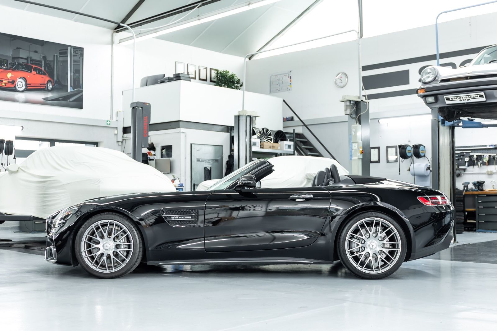 Fahrzeugabbildung Mercedes-Benz AMG GT Roadster I Burmester I Vollausstattung