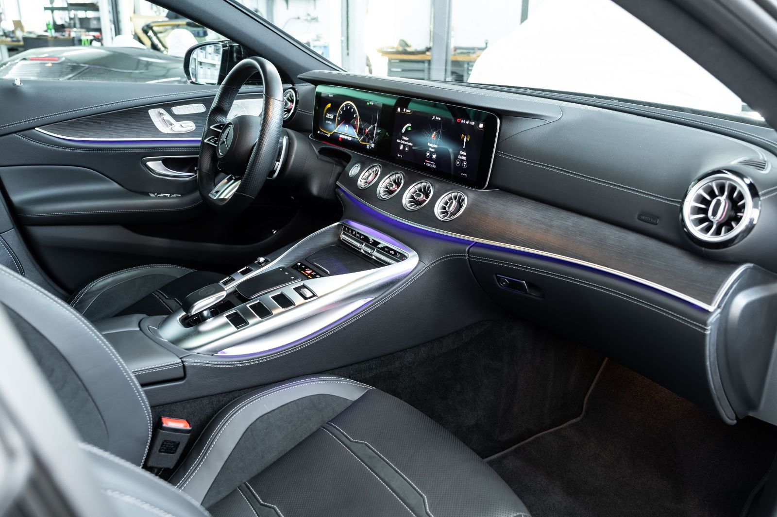 Fahrzeugabbildung Mercedes-Benz AMG GT 53 4Matic+ I Burmester I LED I HuD I 2.Hd