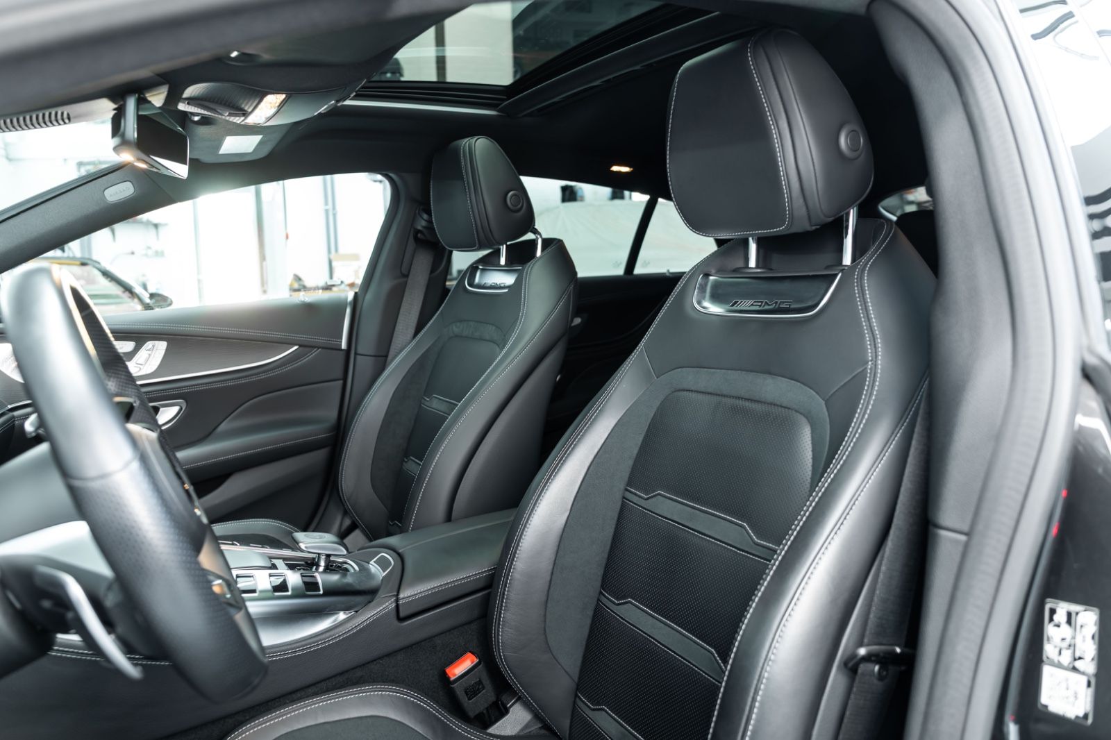 Fahrzeugabbildung Mercedes-Benz AMG GT 53 4Matic+ I Burmester I LED I HuD I 2.Hd