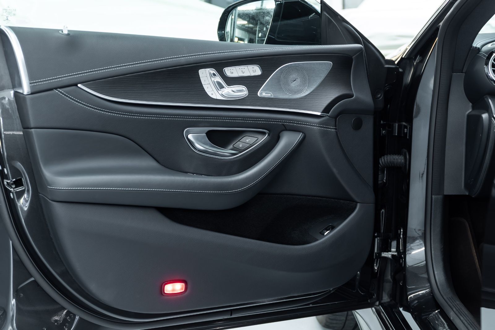 Fahrzeugabbildung Mercedes-Benz AMG GT 53 4Matic+ I Burmester I LED I HuD I 2.Hd