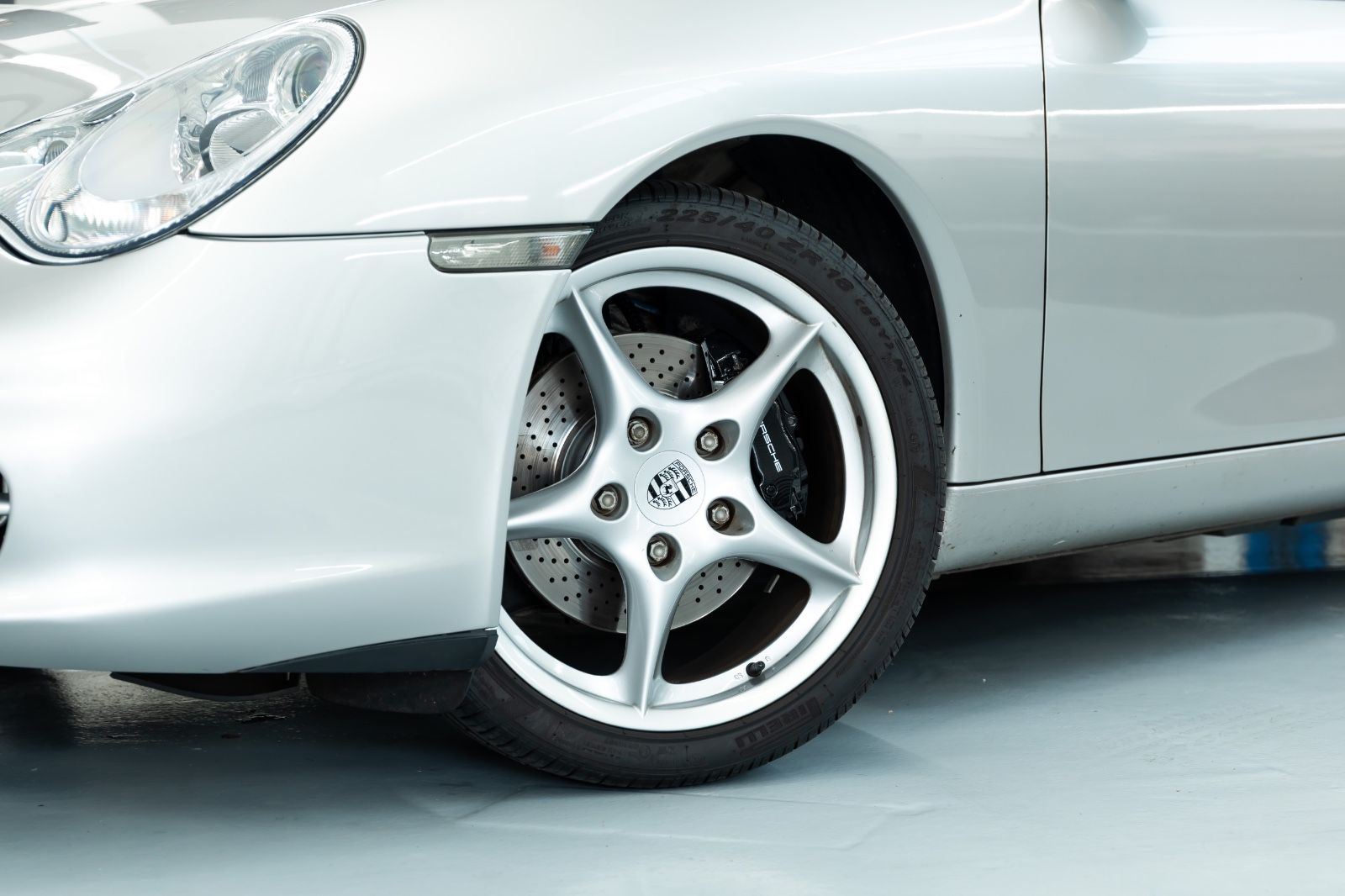 Fahrzeugabbildung Porsche 996 I 911 Carrera Cabriolet I Bose I 1. Lack