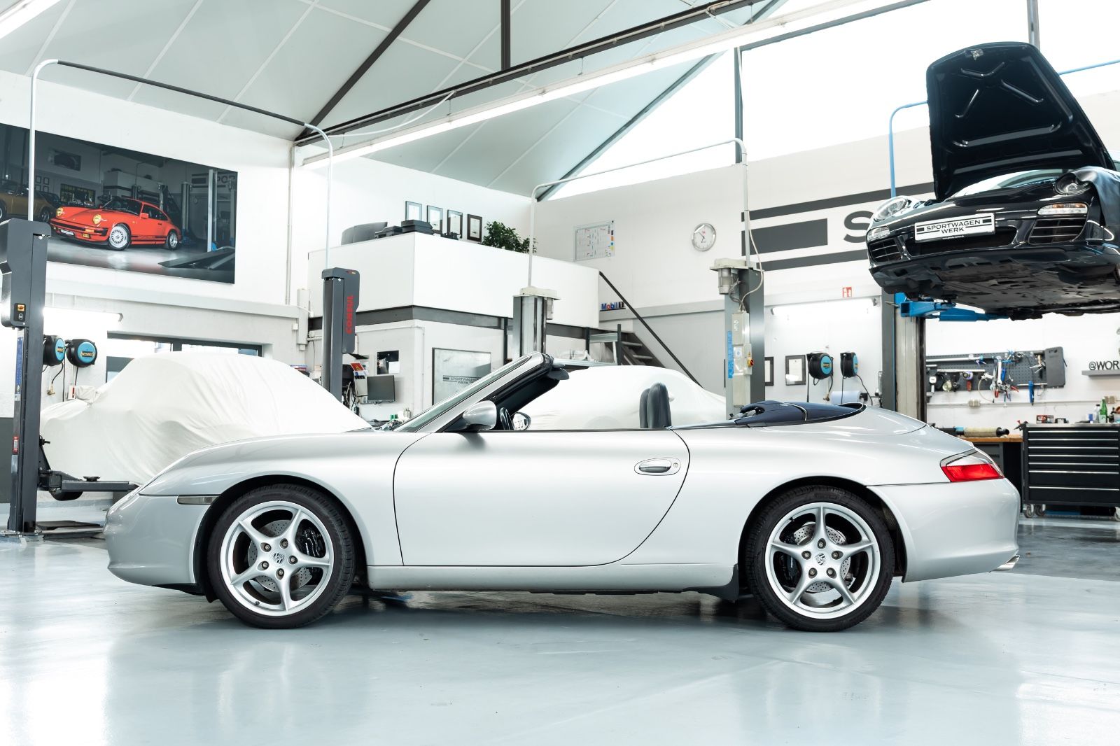 Fahrzeugabbildung Porsche 996 I 911 Carrera Cabriolet I Bose I 1. Lack