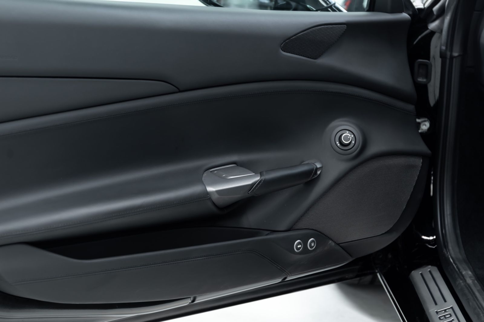 Fahrzeugabbildung Ferrari 488 GTB I Carbon I Racing Seats I 2. Hand I BRD