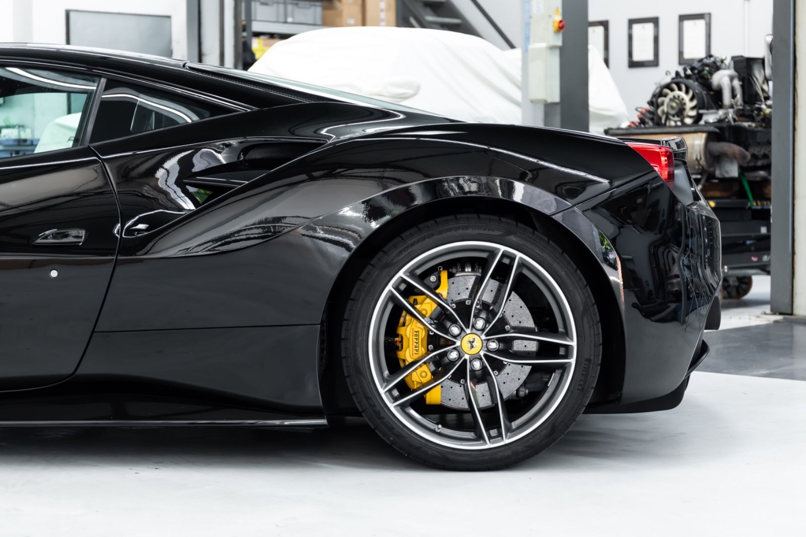 Fahrzeugabbildung Ferrari 488 GTB I Carbon I Racing Seats I 2. Hand I BRD