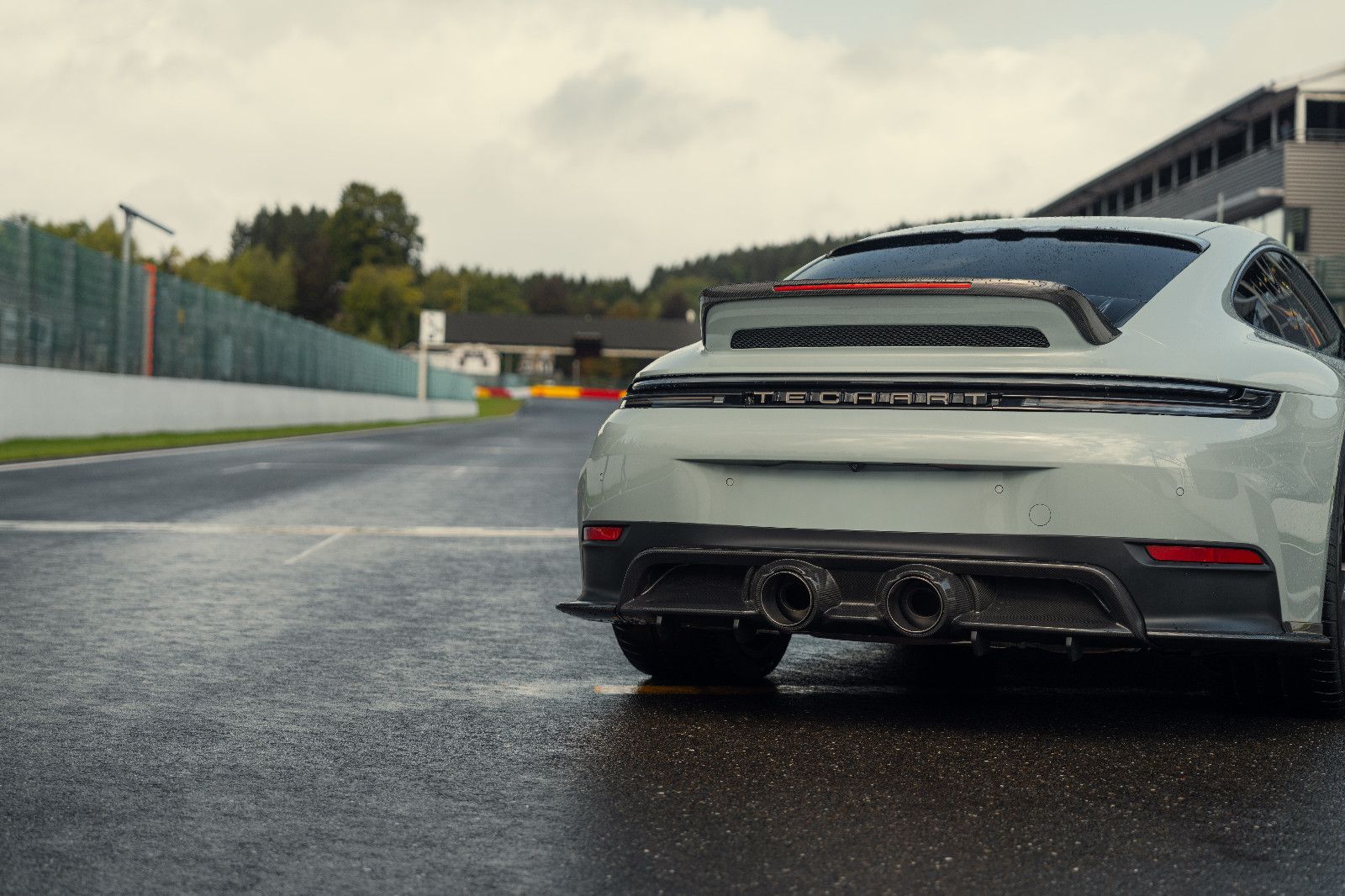 Fahrzeugabbildung TECHART 911 Carrera 4 GTS I PDLS I Bose I 360° I 18-Weg