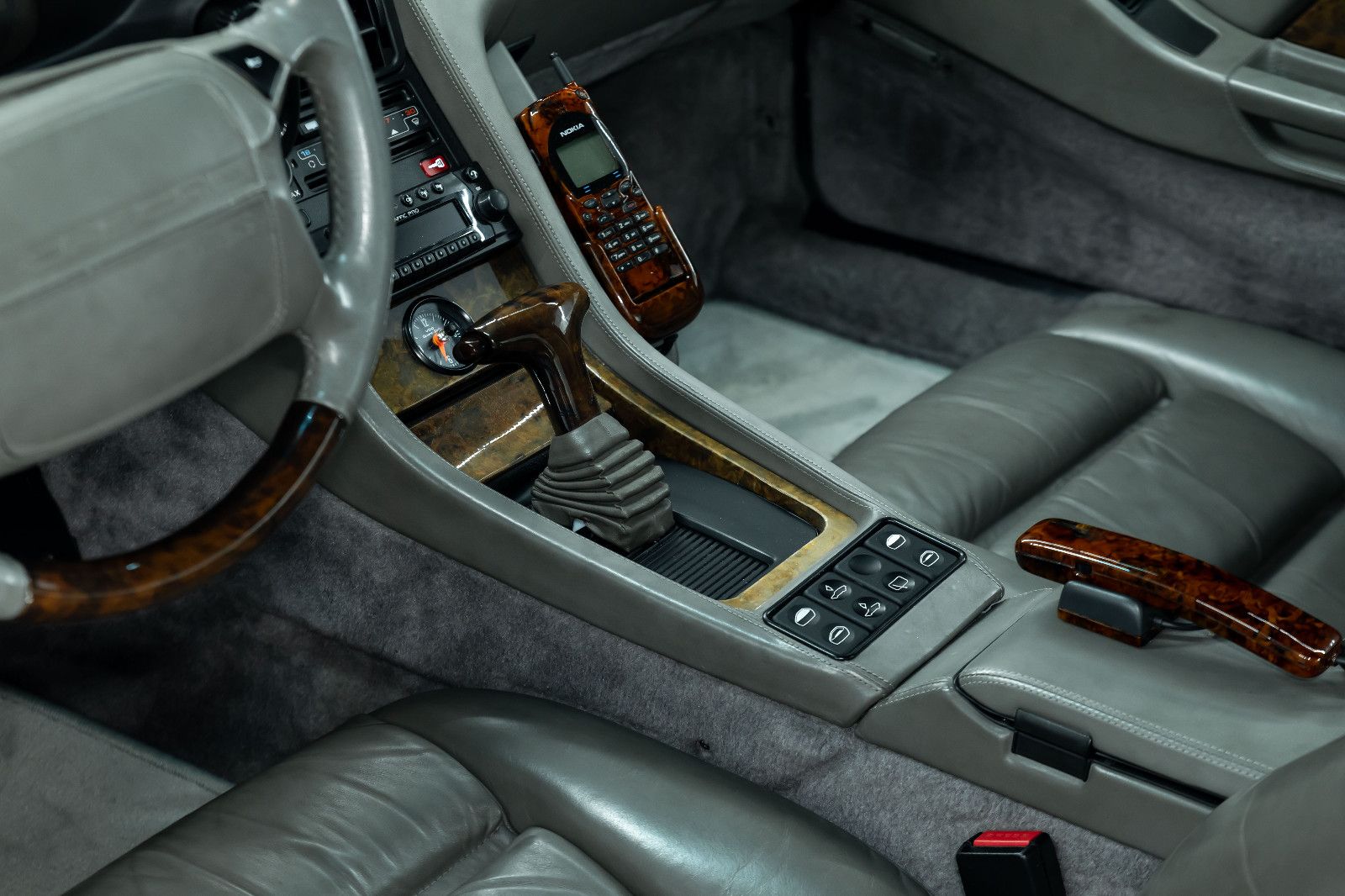 Fahrzeugabbildung Porsche 928 GTS I Holz I Raff-Leder I 3. Hd I BRD