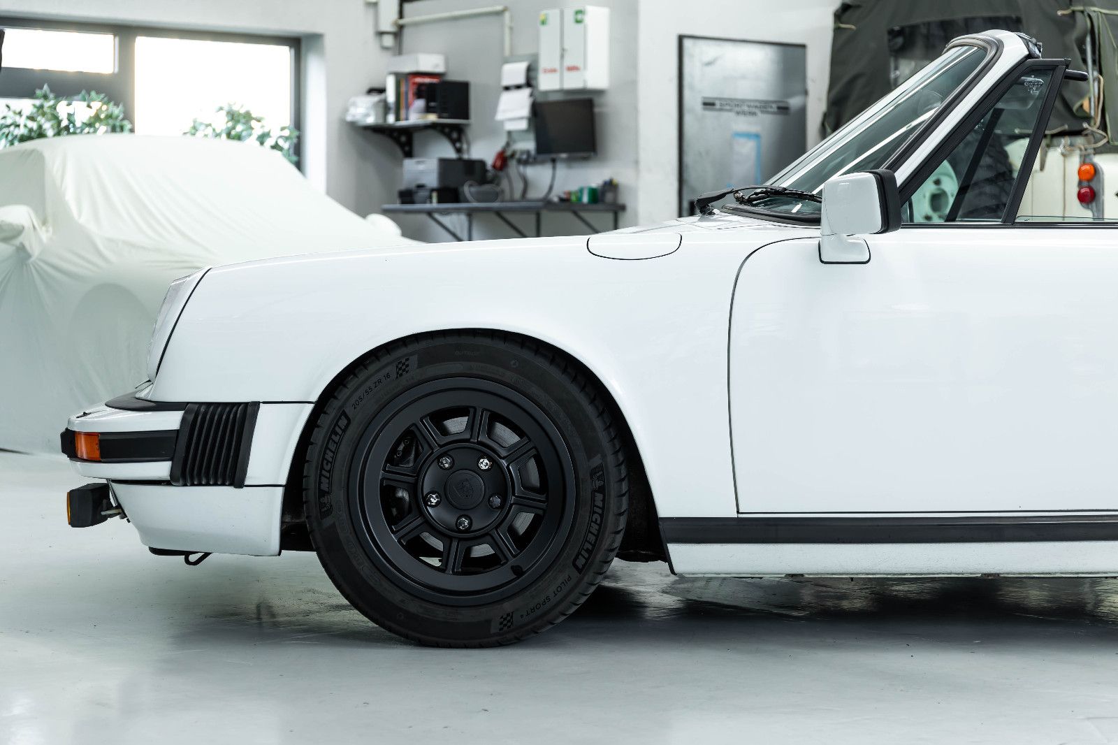 Fahrzeugabbildung Porsche 911 SC 3,0 Cabriolet I Top Zustand