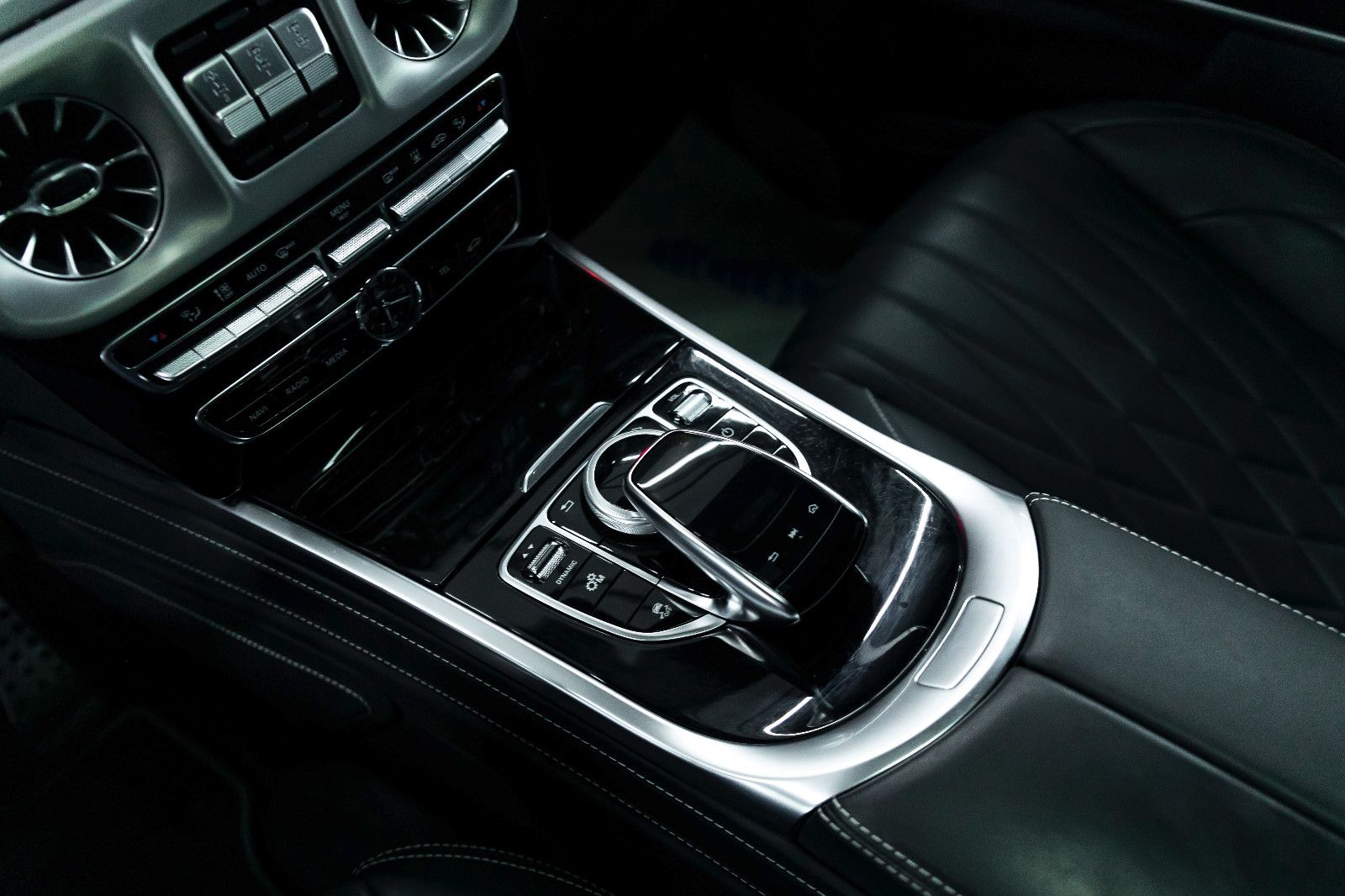 Fahrzeugabbildung Mercedes-Benz G400 AMG I Burmester I 360° I 1.Hand I BRD