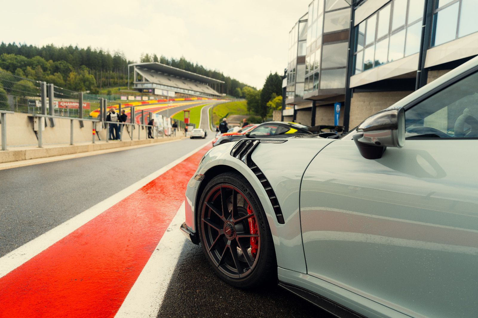 Fahrzeugabbildung TECHART 911 Carrera 4 GTS I PDLS I Bose I 360° I 18-Weg