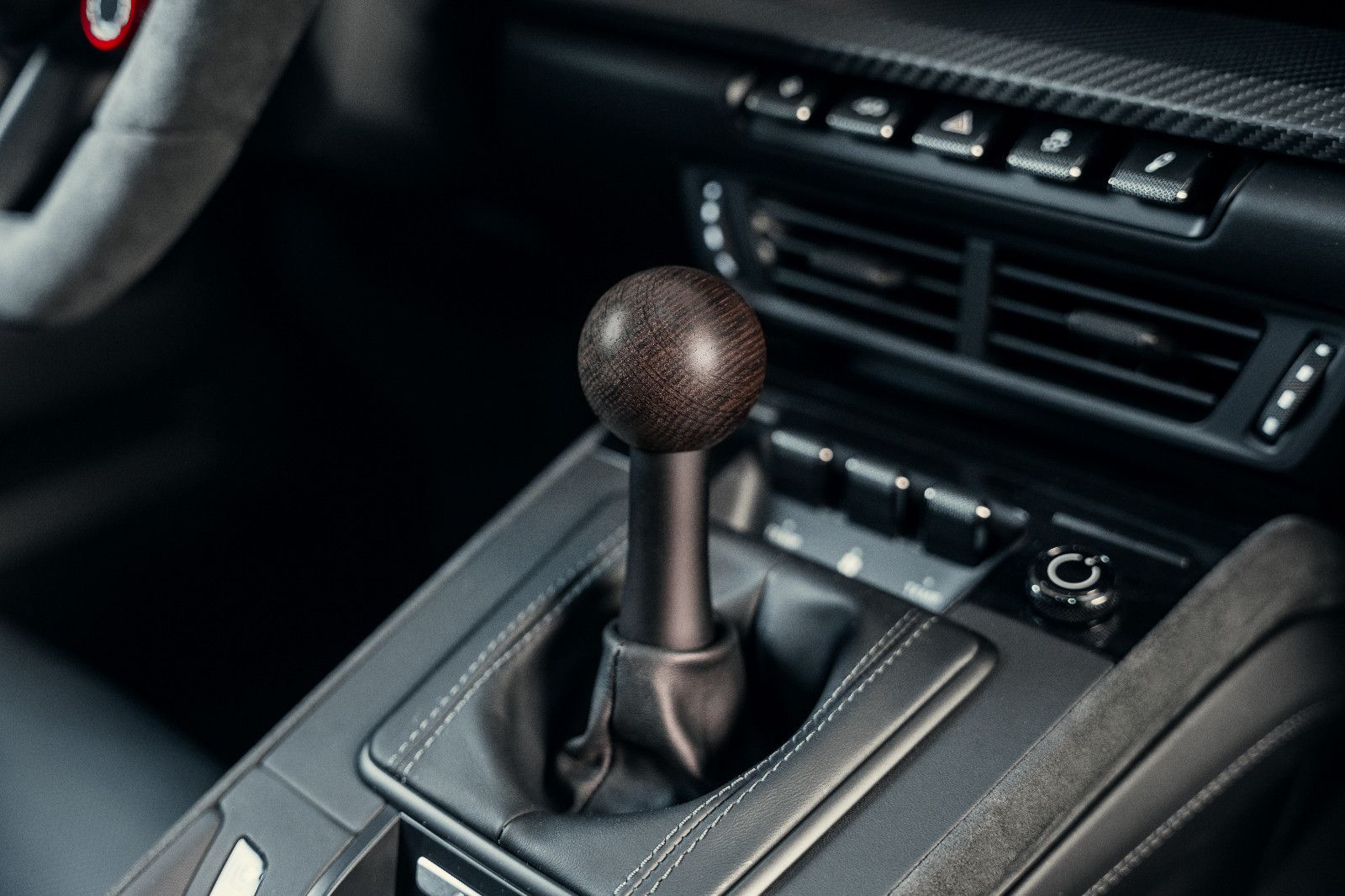 Fahrzeugabbildung TECHART Tsport R I PDLS I Bose I 360° I 18-Wege I 1. Hd