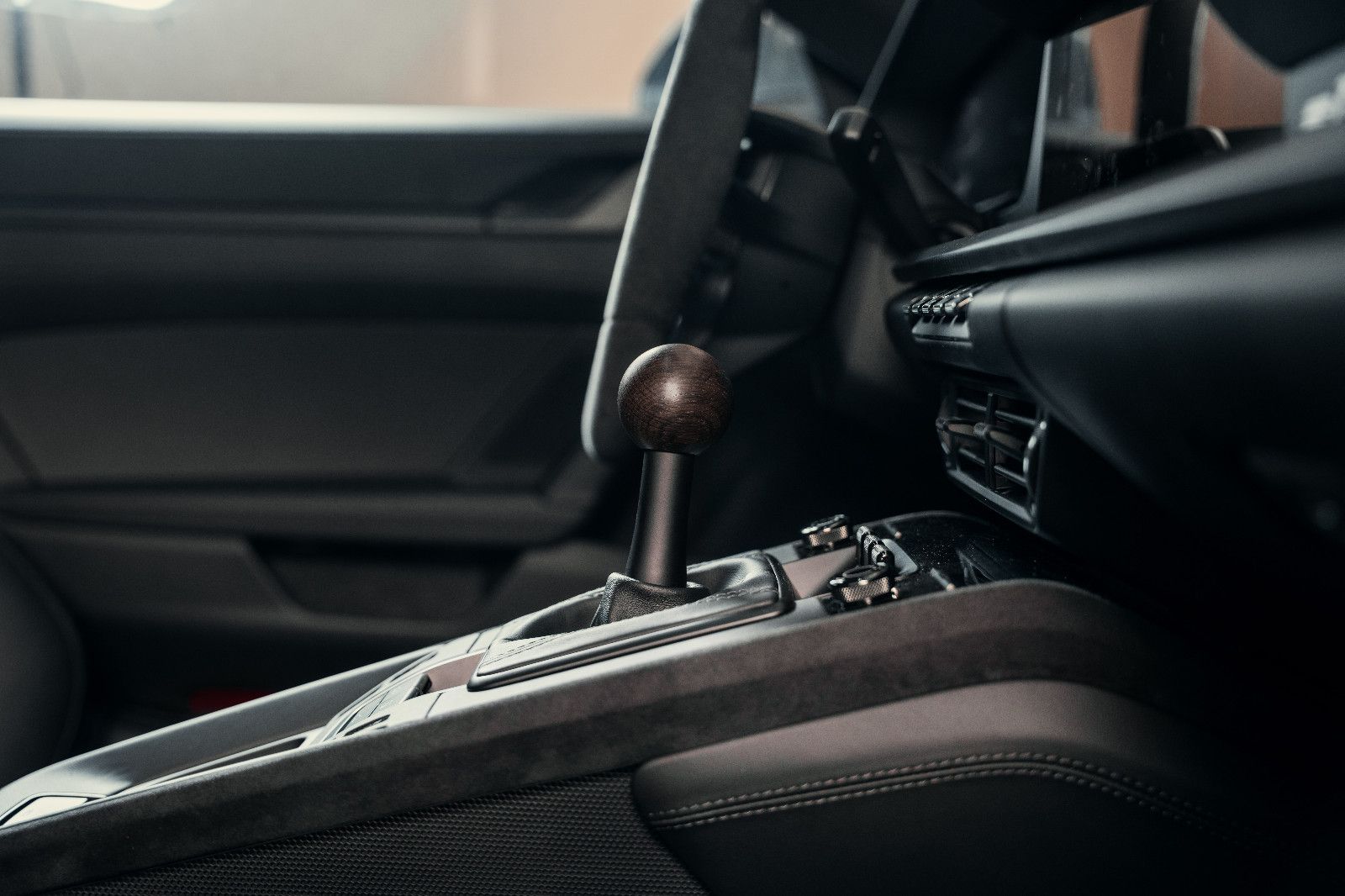 Fahrzeugabbildung TECHART Tsport R I PDLS I Bose I 360° I 18-Wege I 1. Hd