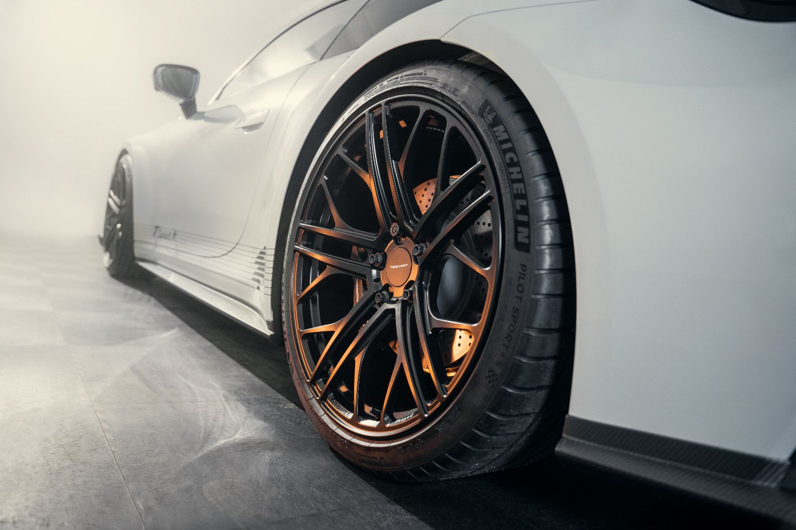 Fahrzeugabbildung TECHART Tsport R I PDLS I Bose I 360° I 18-Wege I 1. Hd