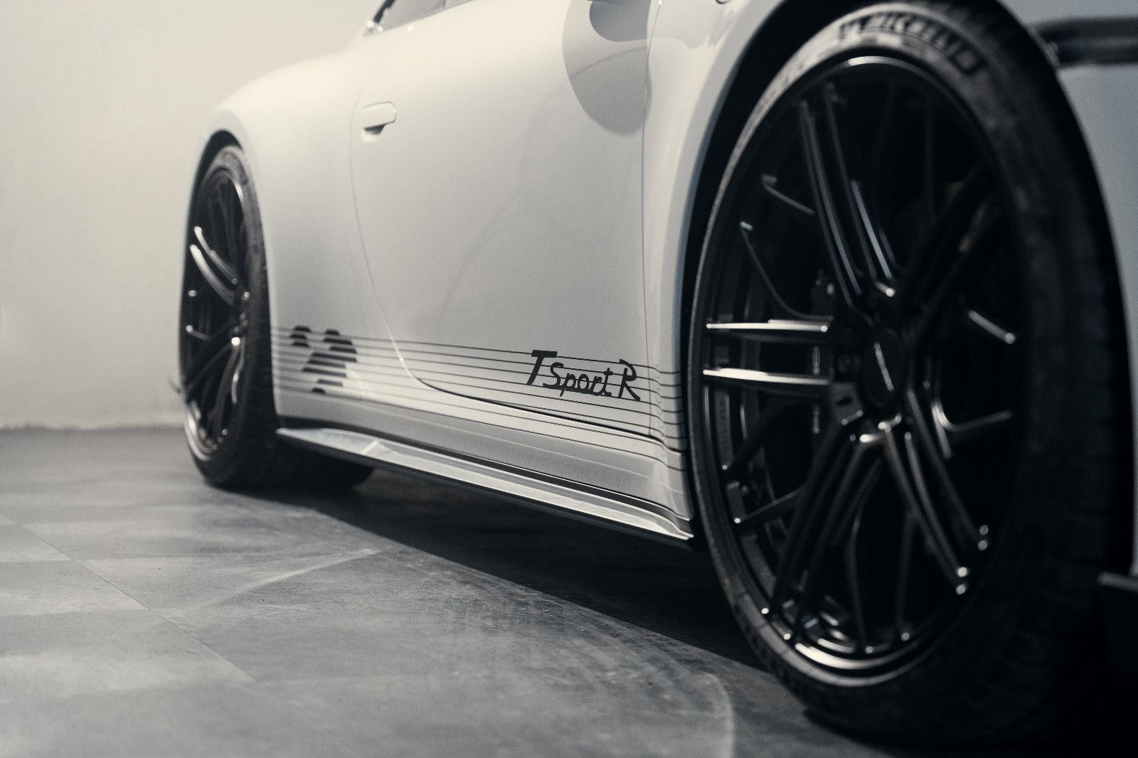 Fahrzeugabbildung TECHART Tsport R I PDLS I Bose I 360° I 18-Wege I 1. Hd