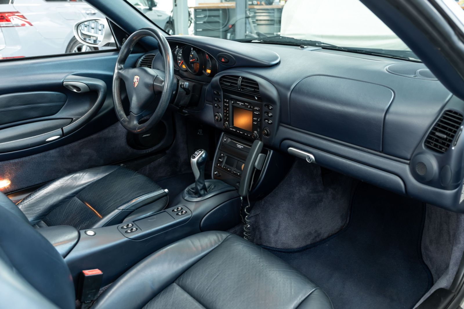 Fahrzeugabbildung Porsche 996 I 911 Carrera Cabriolet I Bose I 1. Lack