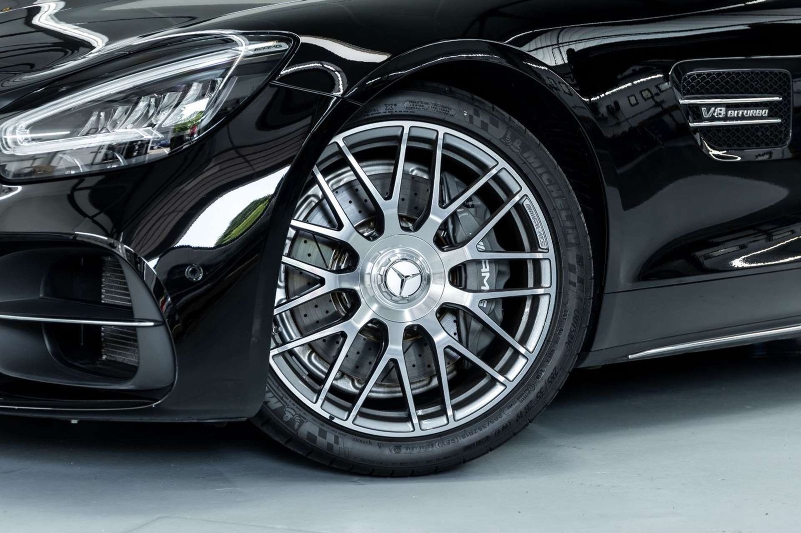 Fahrzeugabbildung Mercedes-Benz AMG GT 2. Hand - Wartung neu - Garagenfahrzeug