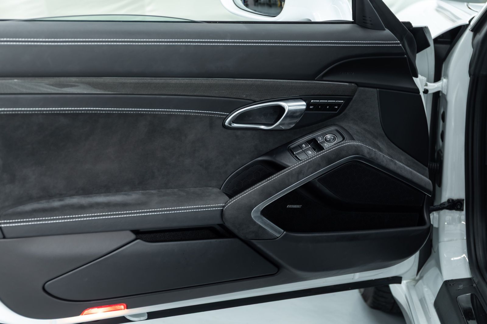 Fahrzeugabbildung Porsche 991 I 911 Carrera Targa 4 GTS I PDLS+ I Carbon