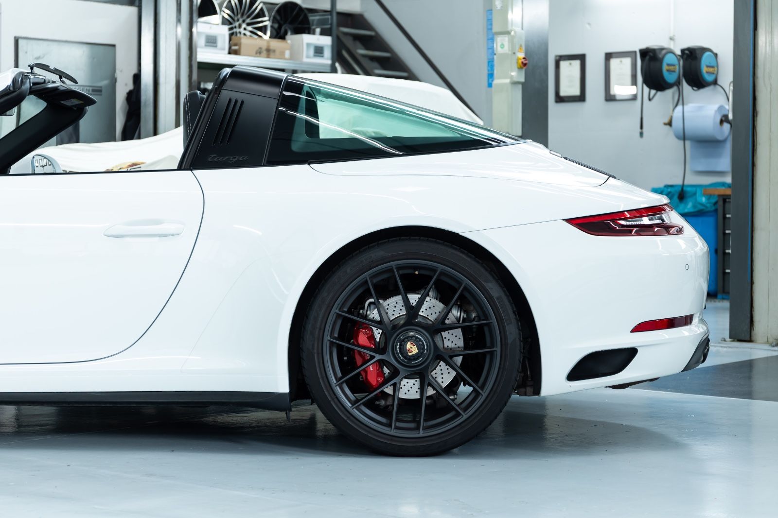 Fahrzeugabbildung Porsche 991 I 911 Carrera Targa 4 GTS I PDLS+ I Carbon