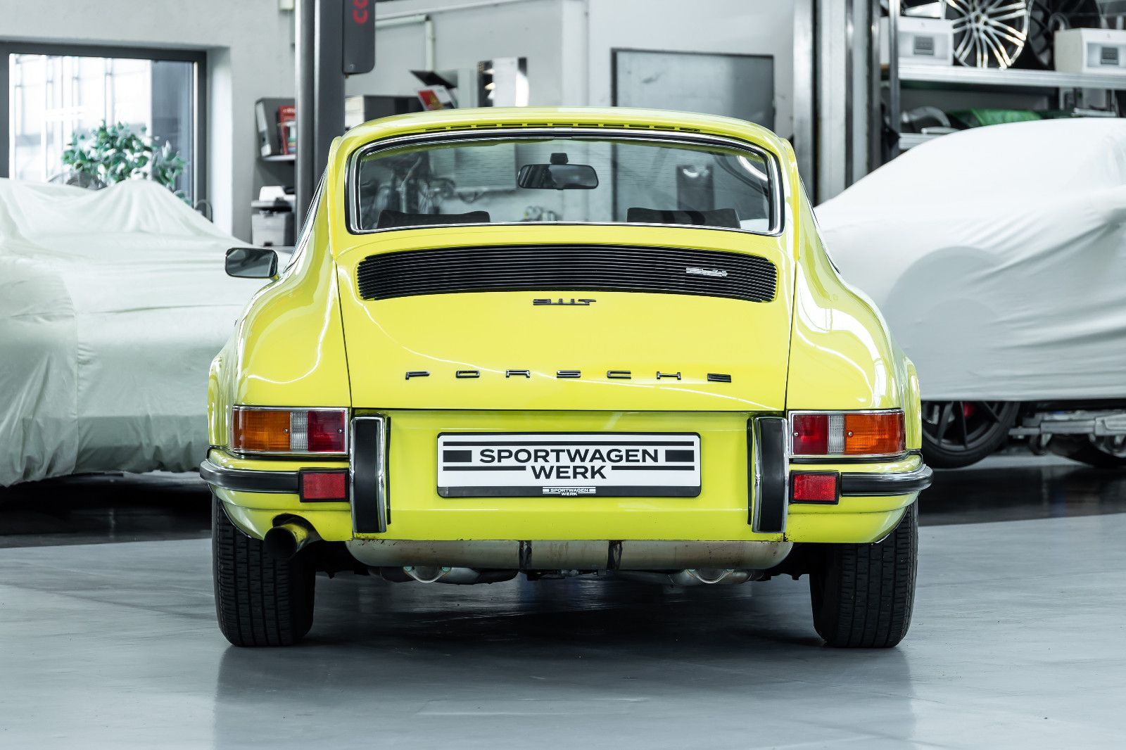 Fahrzeugabbildung Porsche 911 T 2,4 Ölklappe I Matching No. & Color