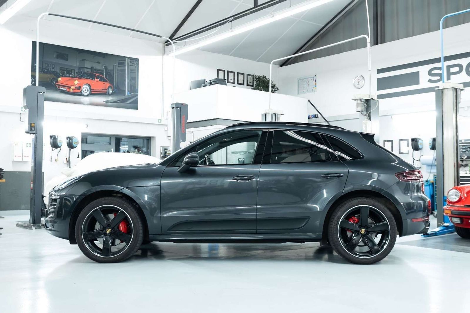 Fahrzeugabbildung Porsche Macan GTS I PDLS+ I Bose I 2. Hd I BRD