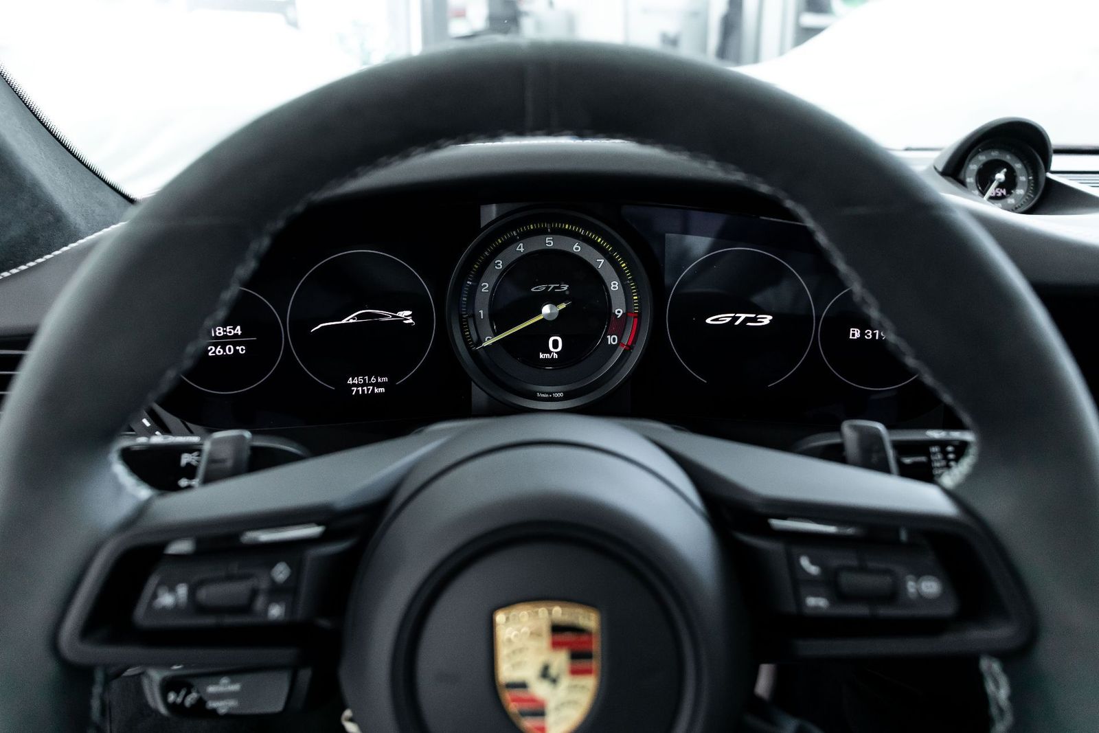 Fahrzeugabbildung Porsche 992 4.0 GT3 / Sternrubin Neo / 2.Hd