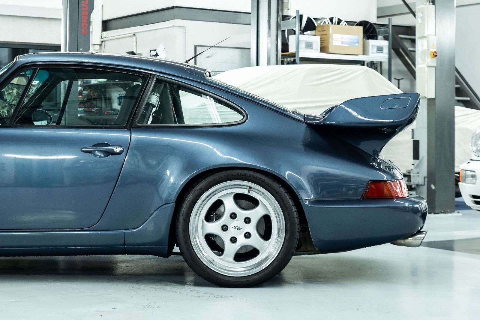 Fahrzeugabbildung Porsche 911 Carrera I 964 RS Optik I 964 Motor I Recaro