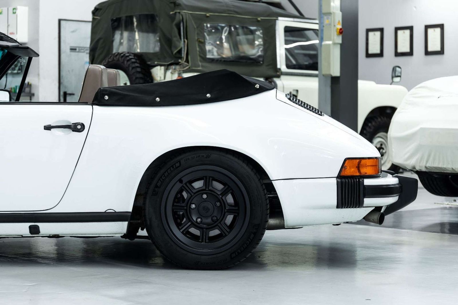 Fahrzeugabbildung Porsche 911 SC 3,0 Cabriolet I Top Zustand