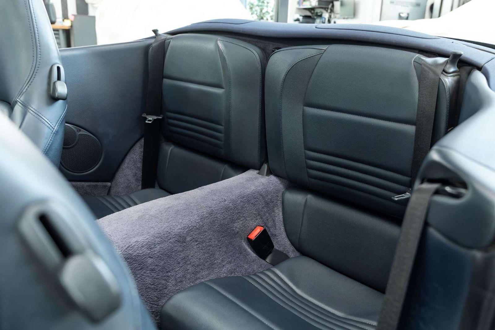 Fahrzeugabbildung Porsche 996 I 911 Carrera Cabriolet I Bose I 1. Lack