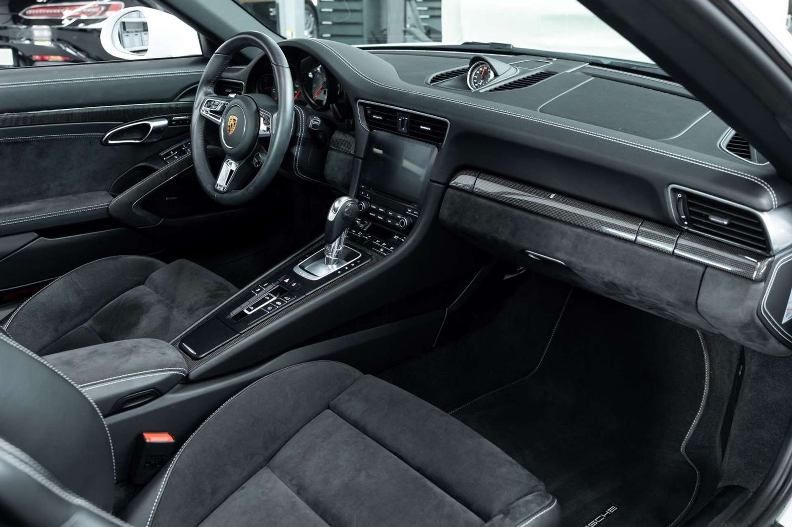 Fahrzeugabbildung Porsche 991 I 911 Carrera Targa 4 GTS I PDLS+ I Carbon