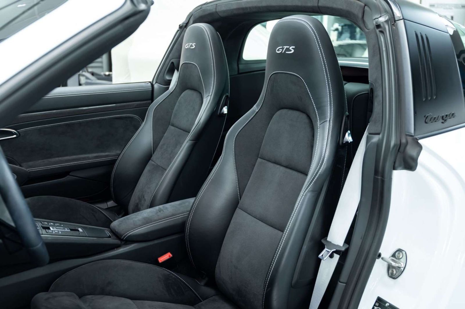 Fahrzeugabbildung Porsche 991 I 911 Carrera Targa 4 GTS I PDLS+ I Carbon