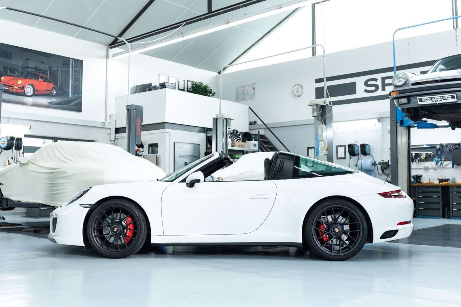 Fahrzeugabbildung Porsche 991 I 911 Carrera Targa 4 GTS I PDLS+ I Carbon