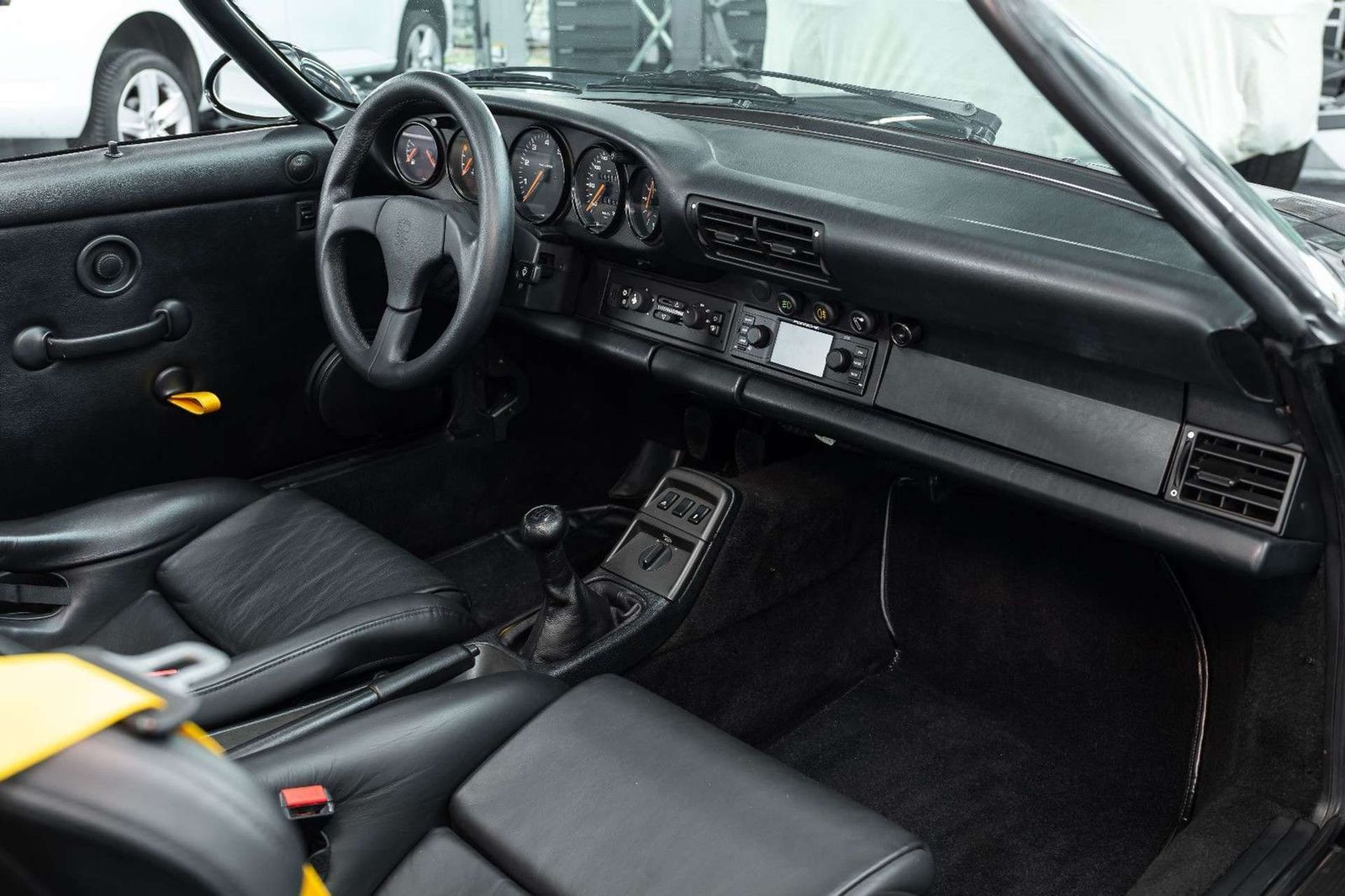 Fahrzeugabbildung Porsche 964 I 911 Speedster I RS Interior I Top Zustand
