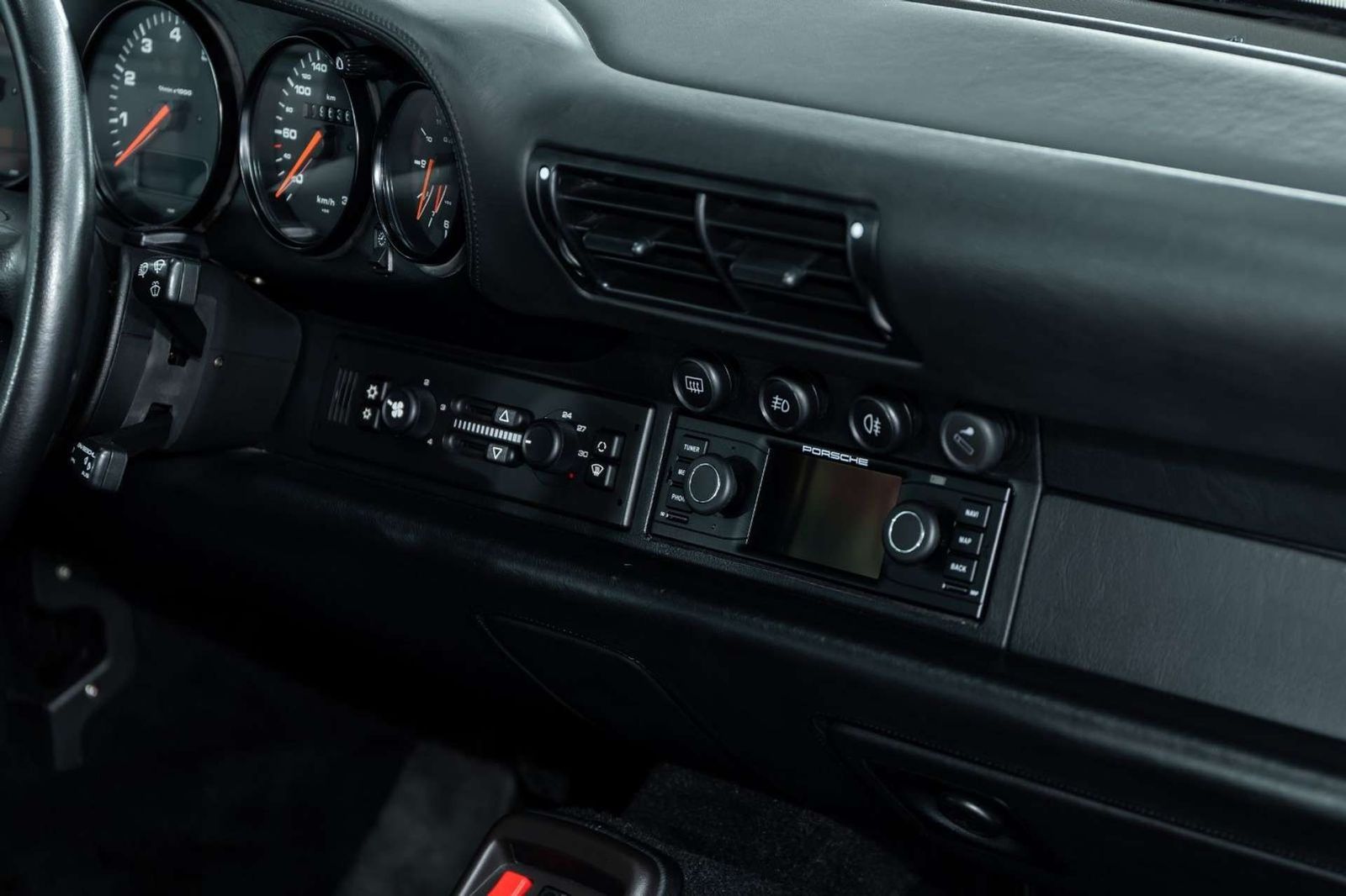 Fahrzeugabbildung Porsche 993 I 911 Carrera 4S I PCCM+ I Schalter I