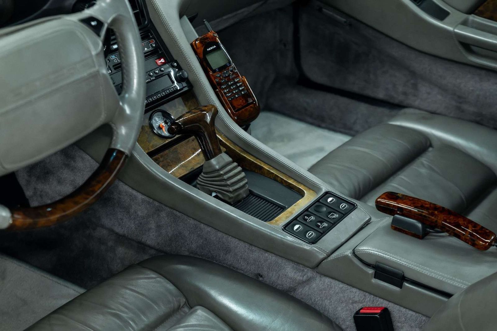 Fahrzeugabbildung Porsche 928 GTS I Holz I Raff-Leder I 3. Hd I BRD