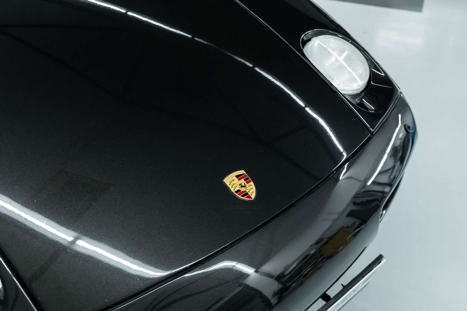 Fahrzeugabbildung Porsche 928 GTS I Holz I Raff-Leder I 3. Hd I BRD