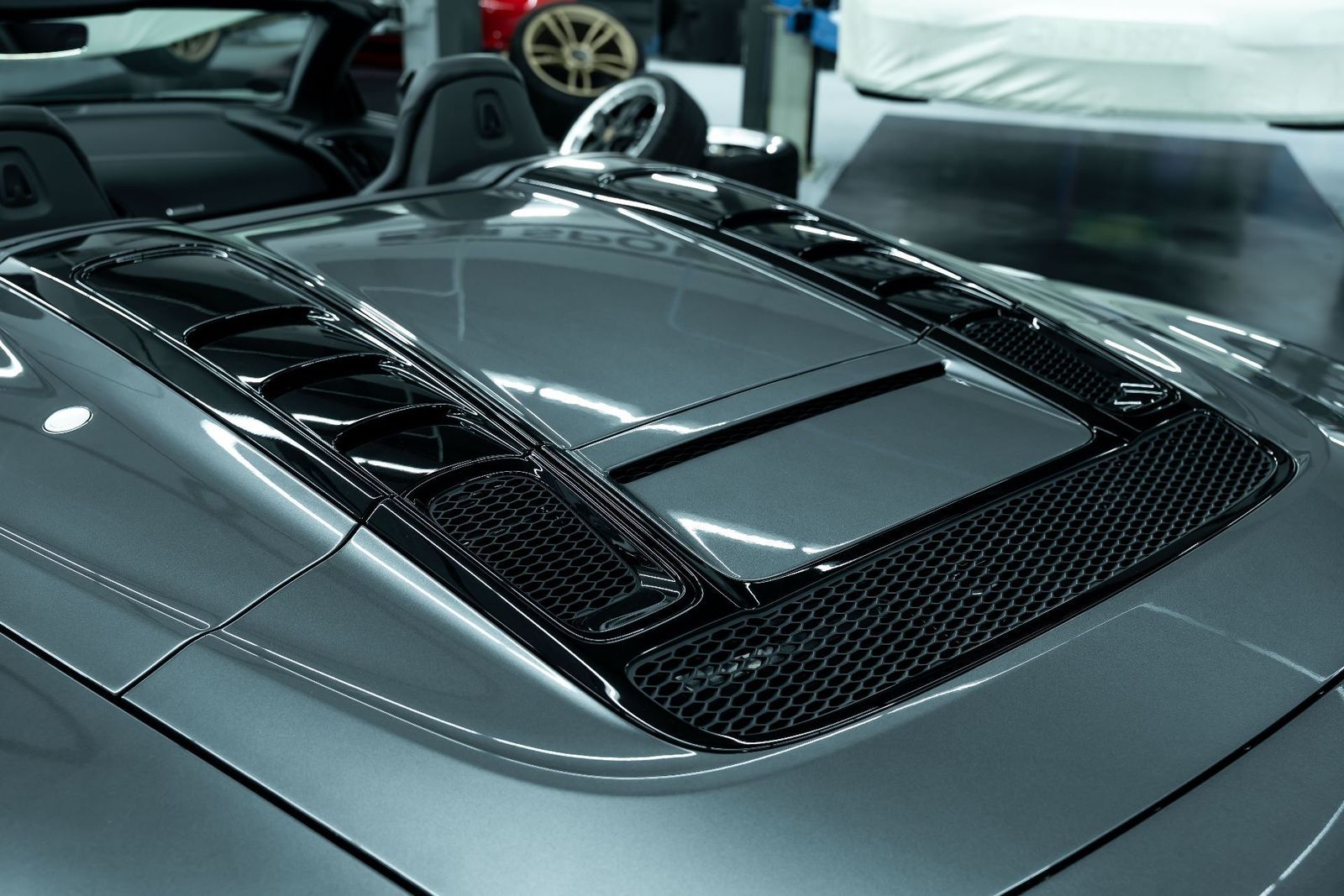 Fahrzeugabbildung Audi R8 5.2 FSI quattro