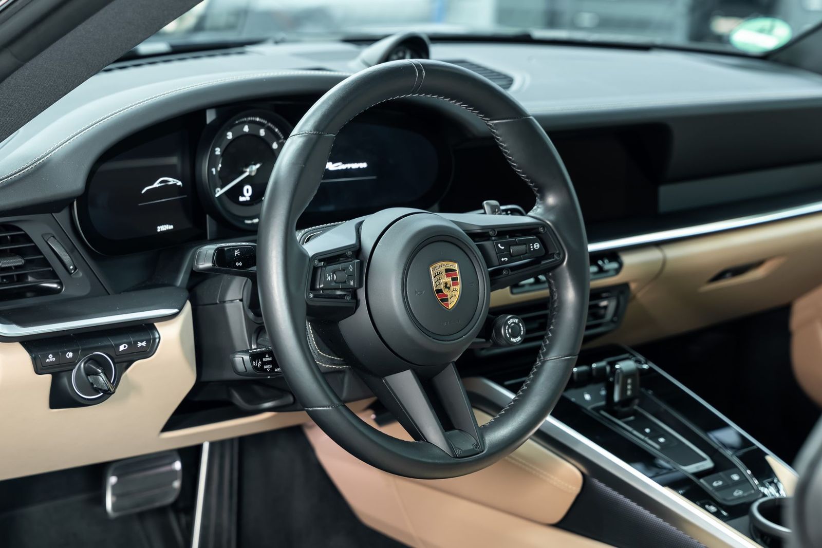 Fahrzeugabbildung Porsche 992 911 Carrera / LED / Burmester