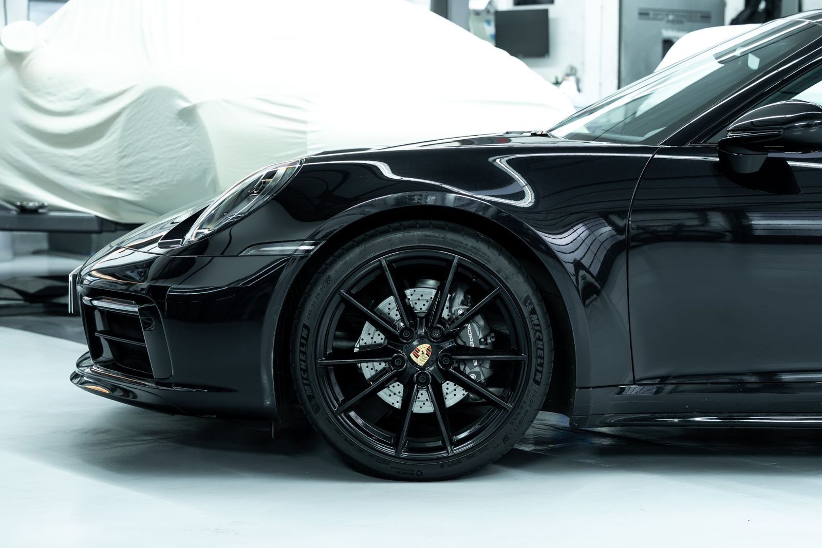 Fahrzeugabbildung Porsche 992 911 Carrera / LED / Burmester