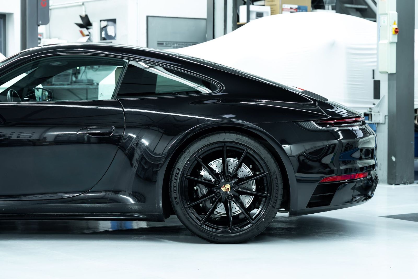 Fahrzeugabbildung Porsche 992 911 Carrera / LED / Burmester