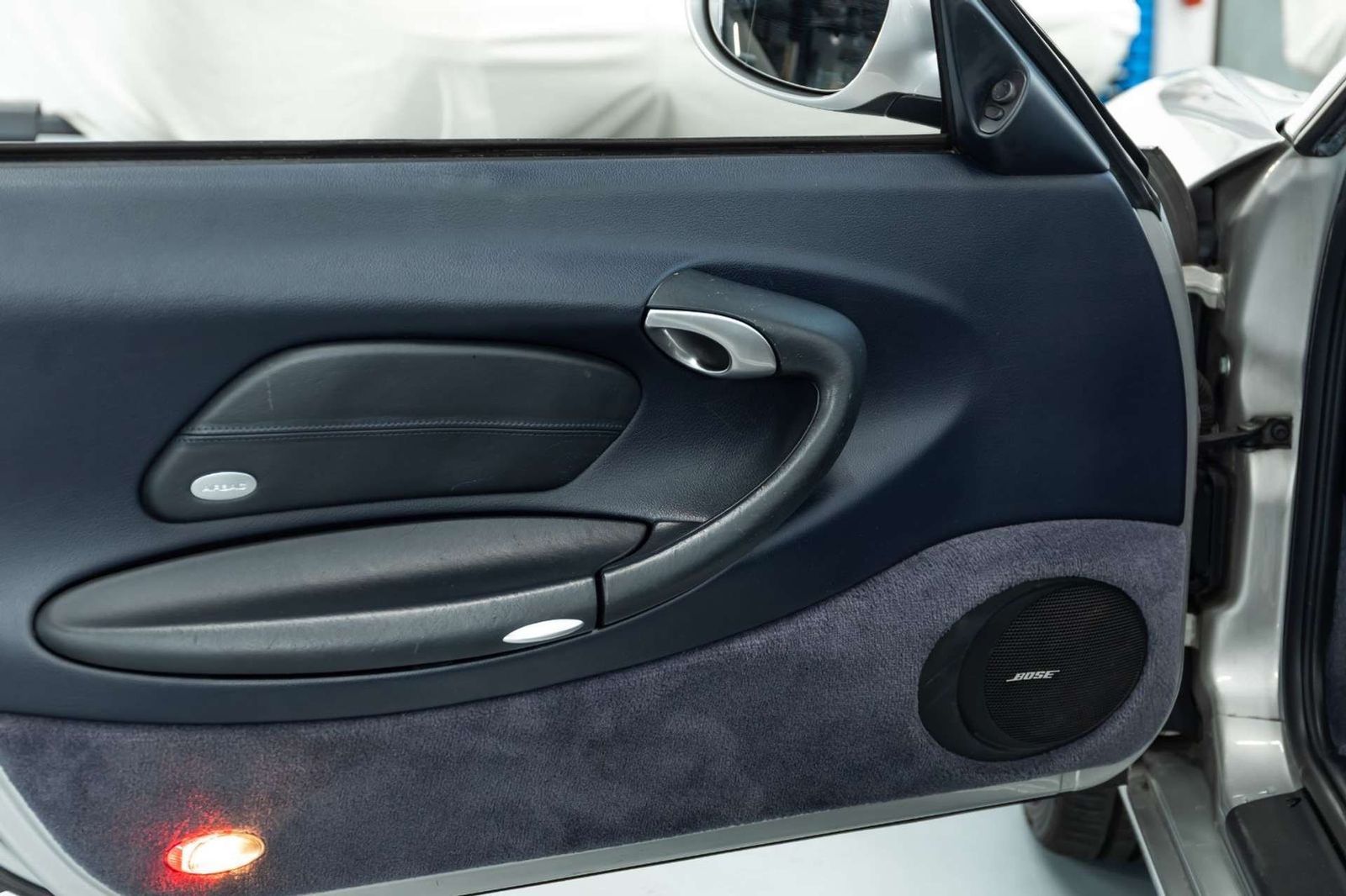 Fahrzeugabbildung Porsche 996 911 Carrera Cabriolet I Bose I 1. Lack