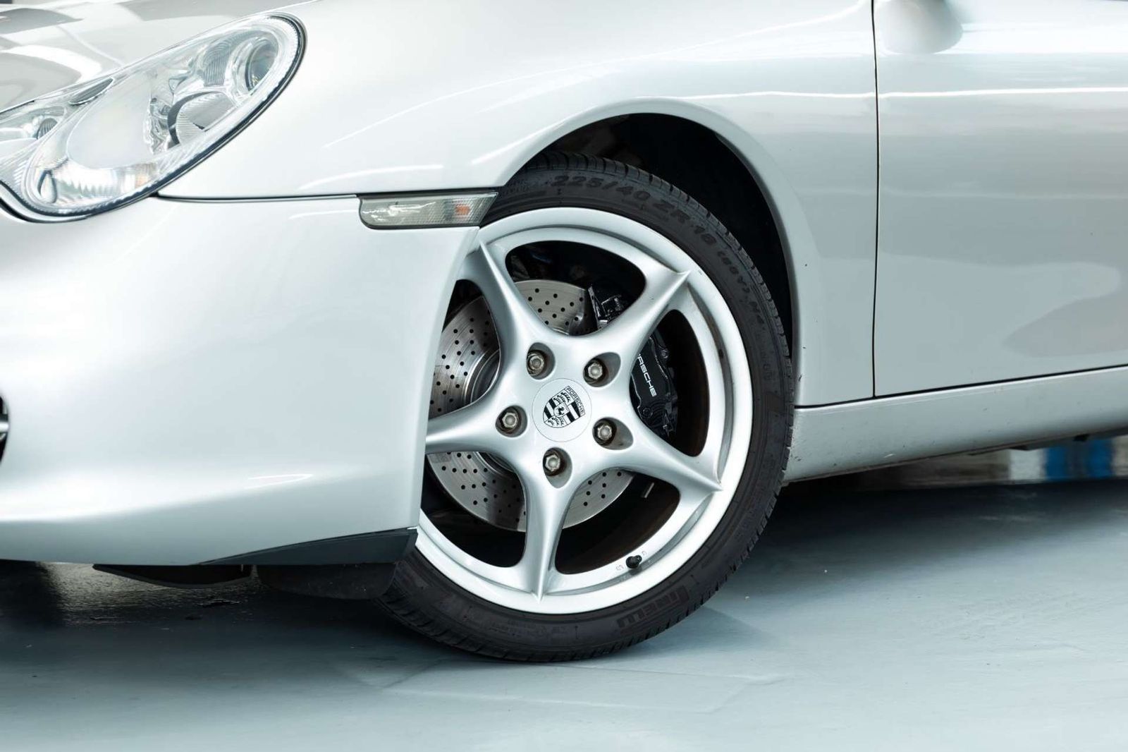 Fahrzeugabbildung Porsche 996 911 Carrera Cabriolet I Bose I 1. Lack