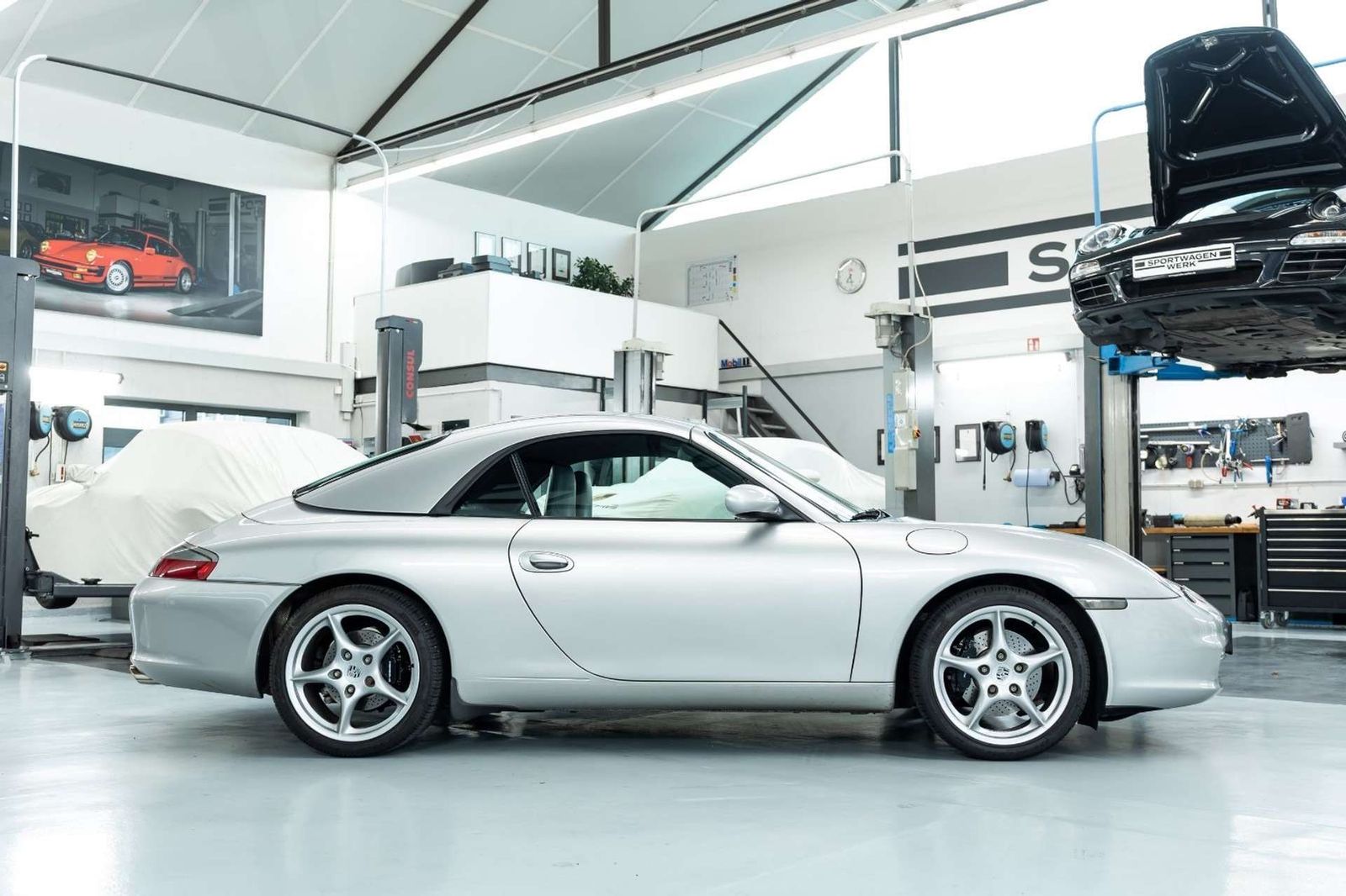 Fahrzeugabbildung Porsche 996 911 Carrera Cabriolet I Bose I 1. Lack
