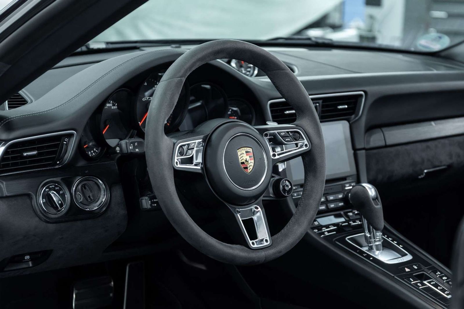 Fahrzeugabbildung Porsche 991 911 Carrera GTS Cabriolet I PDLS+ I Bose