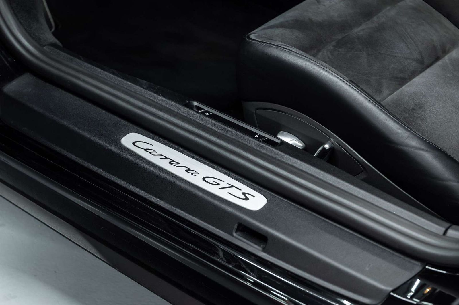 Fahrzeugabbildung Porsche 991 911 Carrera GTS Cabriolet I PDLS+ I Bose