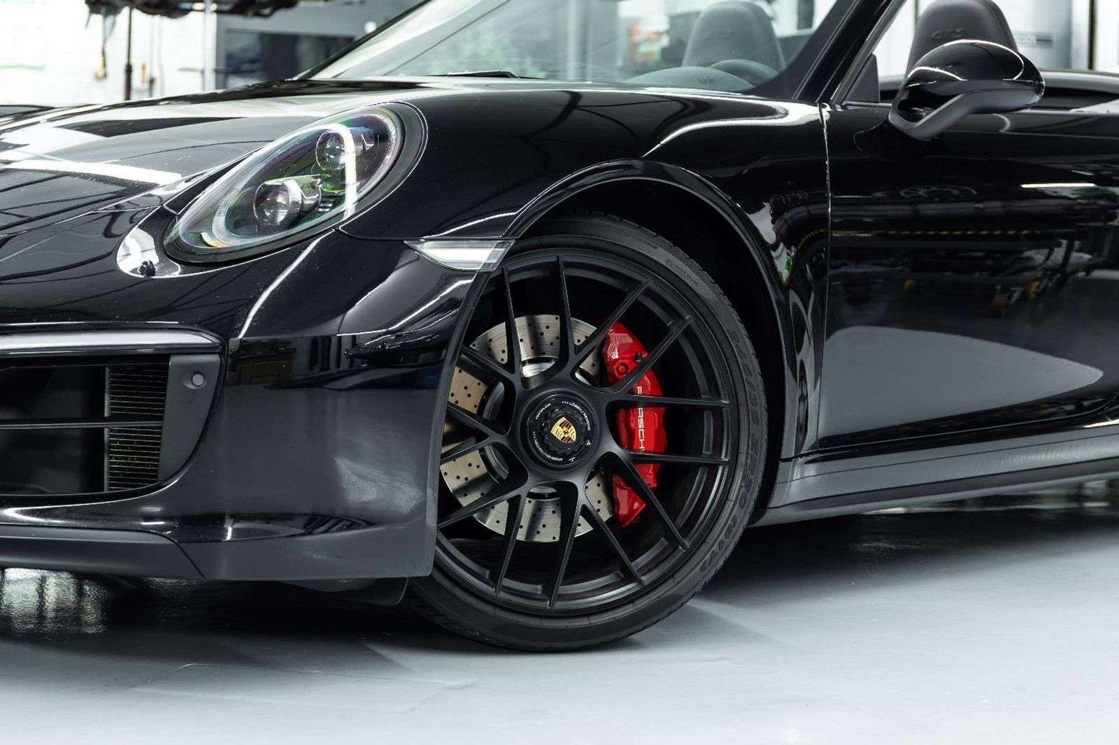 Fahrzeugabbildung Porsche 991 911 Carrera GTS Cabriolet I PDLS+ I Bose