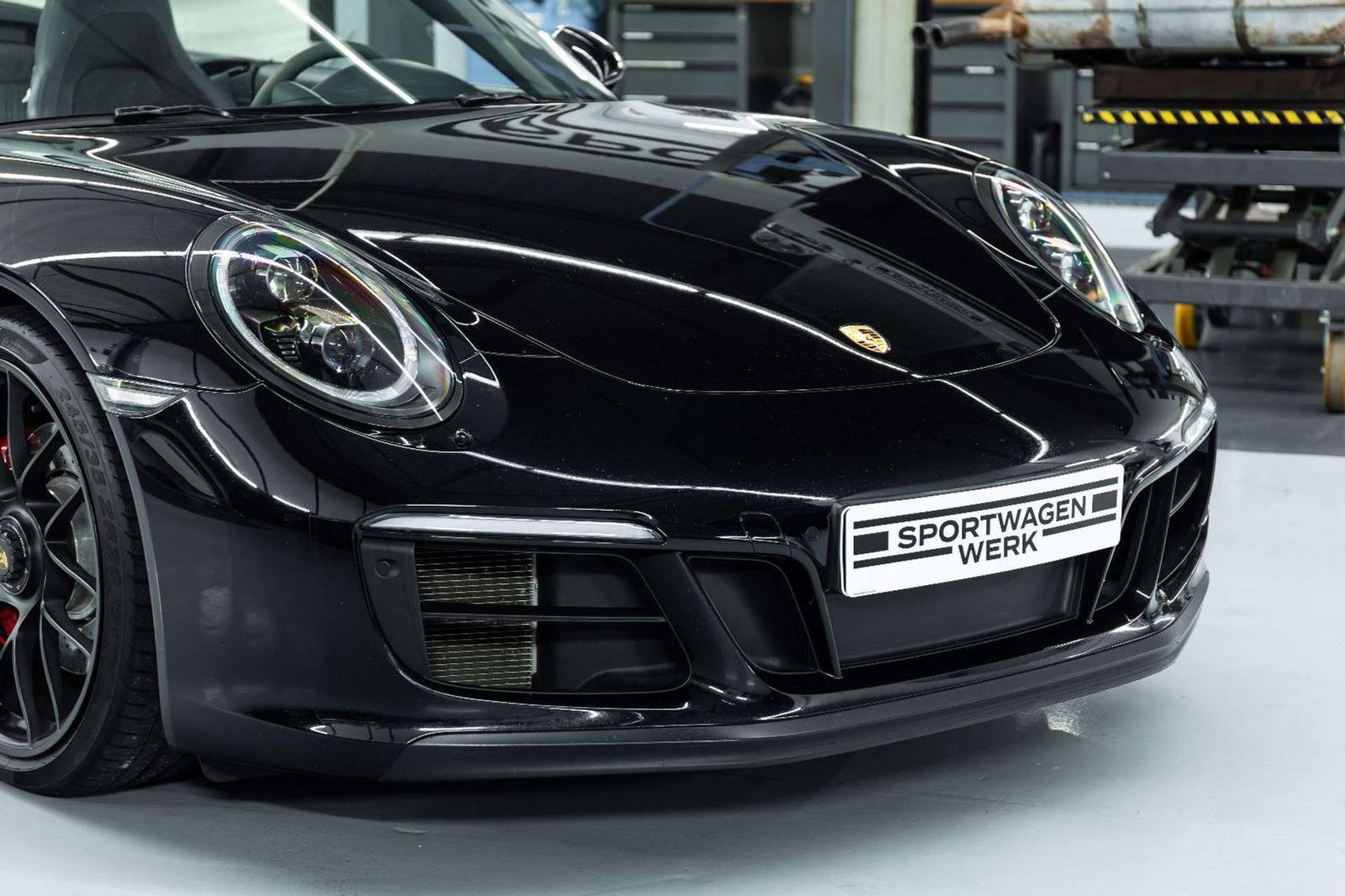 Fahrzeugabbildung Porsche 991 911 Carrera GTS Cabriolet I PDLS+ I Bose